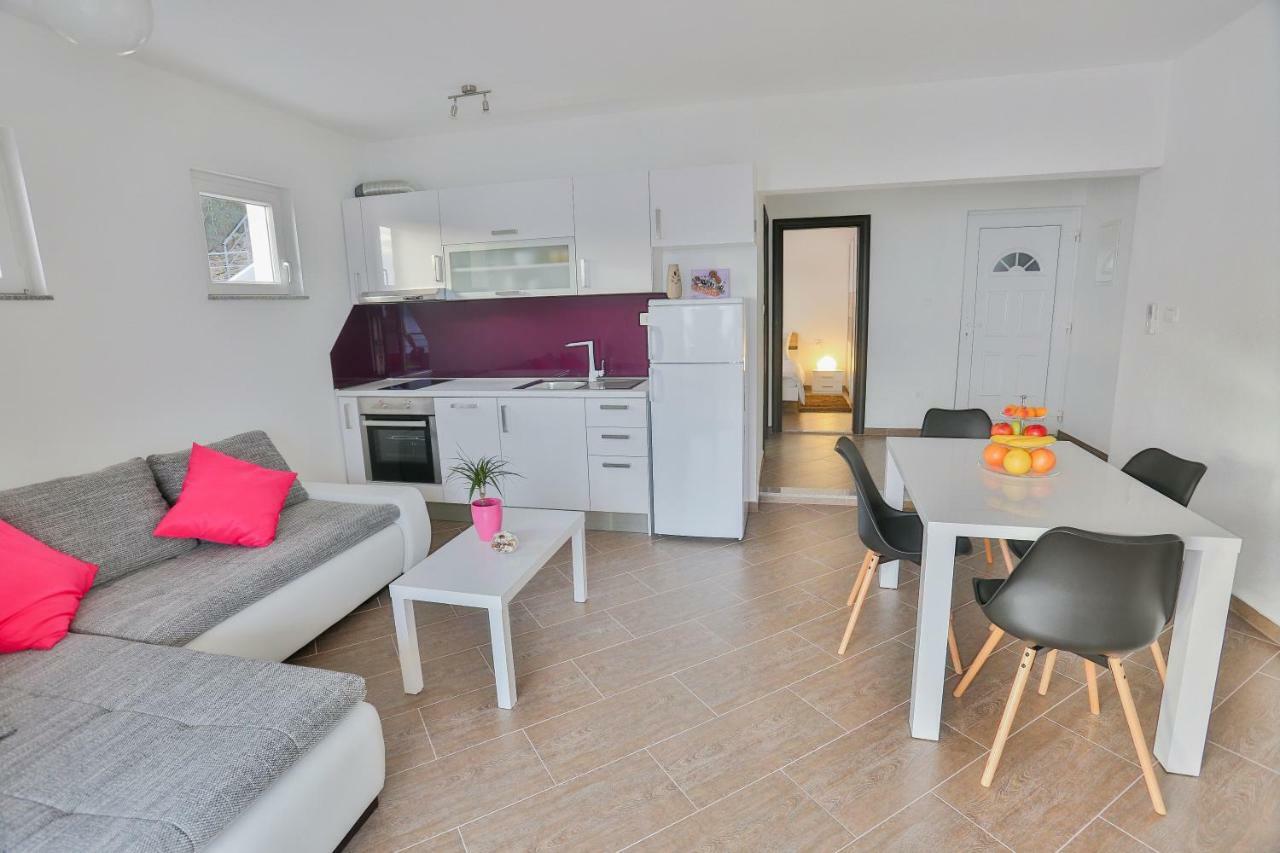 Villa Poletto Omiš Eksteriør billede
